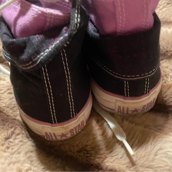 Size 4 double dutched Conversesize 4 - Picture 4 of 5